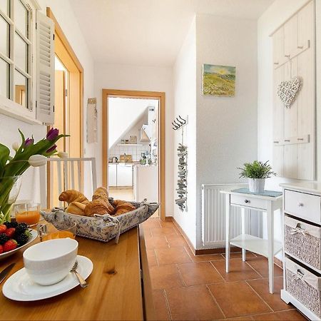 Strandferienwohnung Trixi Цингст Екстериор снимка