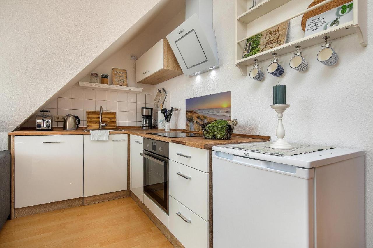 Strandferienwohnung Trixi Цингст Екстериор снимка