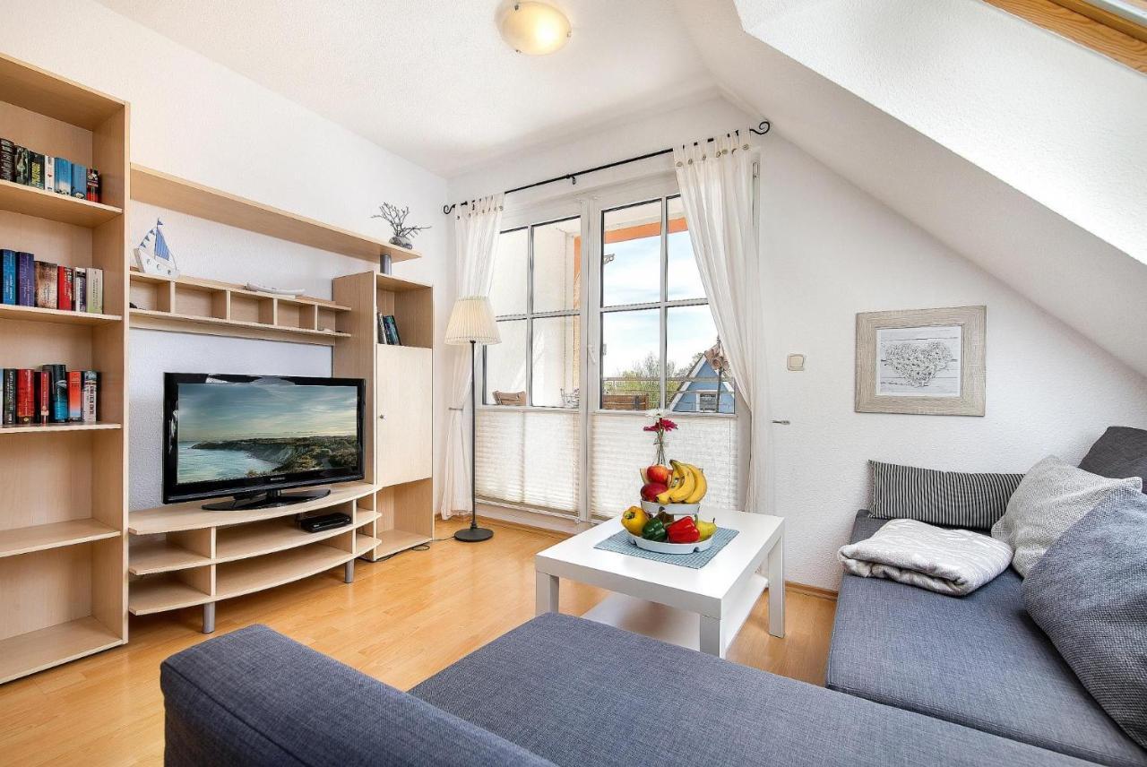 Strandferienwohnung Trixi Цингст Екстериор снимка